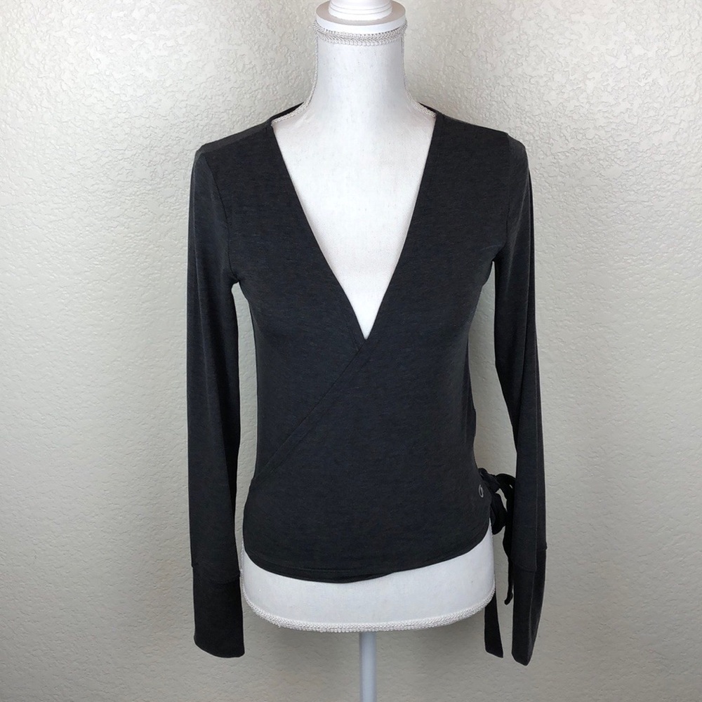 Gap fit wrap shirt
